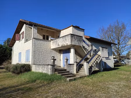 vente maison 11 pièces 200 m² saint-martin-de-laye (33910)