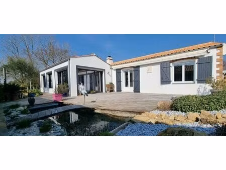 en vente maison 150 m² – 404 000 € |saint-urbain