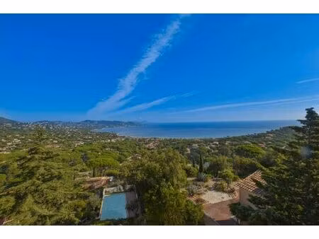 vente maison 8 pièces 235m2 sainte-maxime 83120 - 1499000 € - surface privée