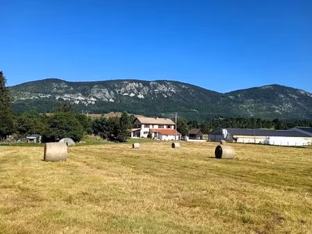 vente maison 9 pièces 215 m² à vassieux-en-vercors (26420)  570 000 €