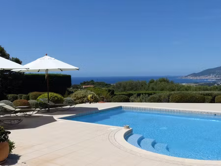vente villa 5 pièces 203 m² à bastelicaccia (20129)  1 550 000 €