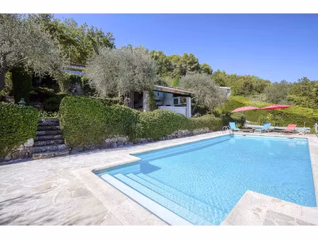 vente maison 5 pièces 161 m² le rouret (06650)