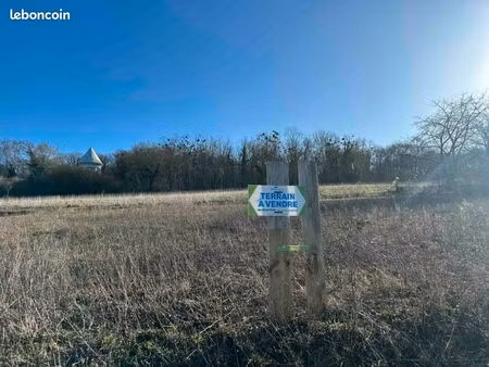 terrain 670 m² delincourt