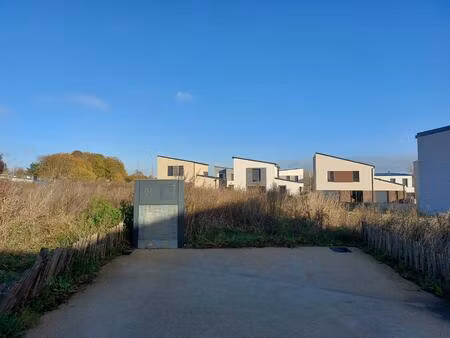 terrains constructibles viabilisés - ecquevilly (78)