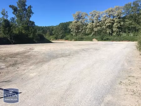 terrain à louer 8500 m² - festieux (02) - 1 800€