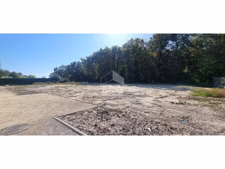 avensan 33480 - terrain en lotissement 400m2 - calme et boisé  proche du centre ville - li