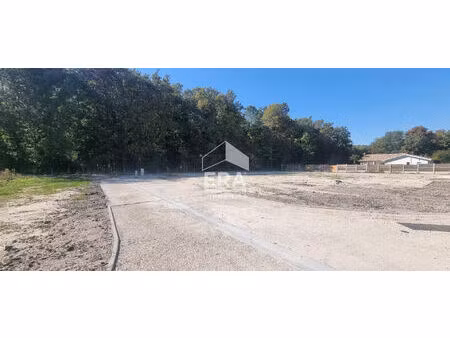 avensan 33480 - terrain en lotissement 432 m2 - calme et boisé  proche du centre ville - l