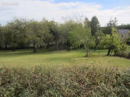 terrain 946 m² le breuil