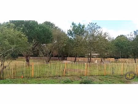 vente terrain 696 m² à le porge (33680)  252 000 €