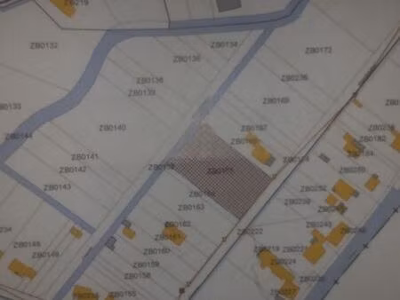 terrain constructible (2780 m² )