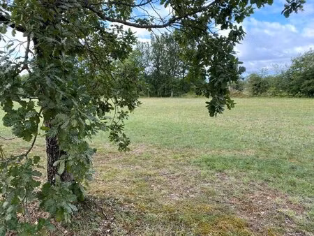 terrain à bâtir de 2885 m²