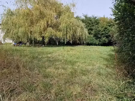 vente terrain saintes 17100 - - surface privée