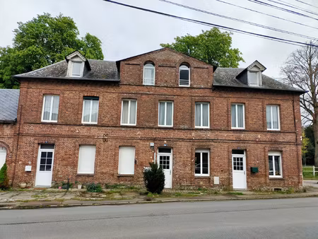 doudeville a vendre immeuble de rapport.