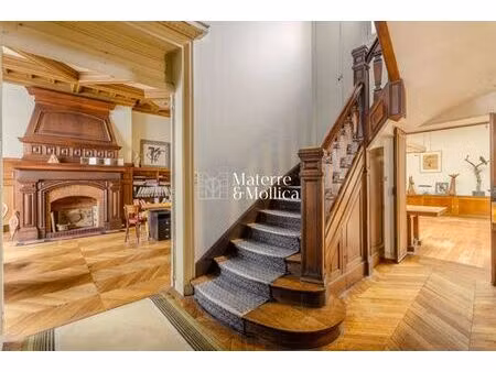 maison de luxe de 15 chambres en vente à saint-germain  odéon  monnaie  france