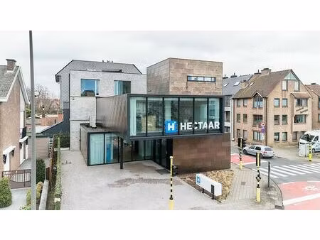 recent kantoorgebouw te koop op commerciële ligging te roeselare