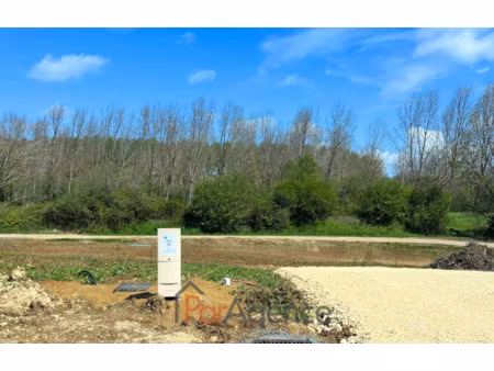 terrain 480 m2 800 m de la plage de pontaillac