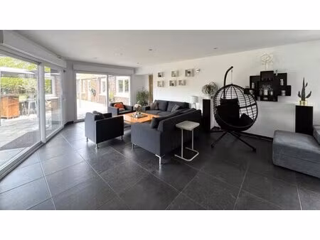 en vente maison individuelle 360 m² – 595 000 € |rosult