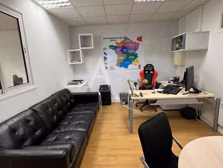 local professionnel chilly-mazarin 71.40 m²