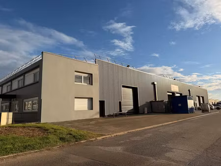 a vendre - local d'activité mixte au sein d'un parc