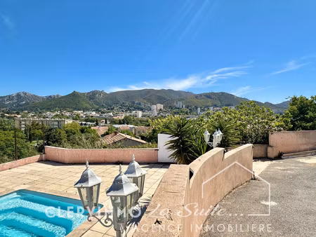 maison t3 avec piscine + 2 dependances