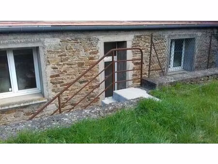 région montagne noire : ideal investisseur : immeuble de plain pied de 4 locaux...