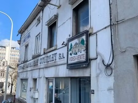 immeubles mixtes comprenant 3 immeubles : 3 bureaux + appart