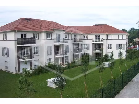 vente appartement 2 pièces 45 m² à combs-la-ville (77380)  152 000 €