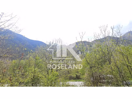 terrain constructible  saint martin vésubie  quartier du cro