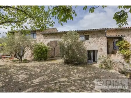 magnifique propriété eco-responsable alliant modernité et authenticité