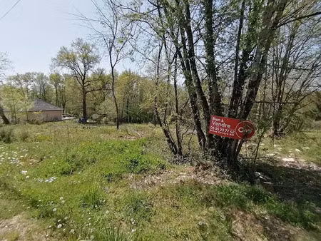 vente terrain 2500 m² à saint-pantaléon-de-larche (19600)  50 000 €