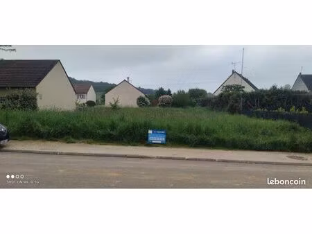 terrain 714m2 villeneuve sur yonne