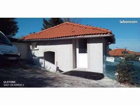 studio maisonette avec lit mezzanine et parking atenant