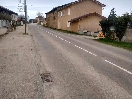 terrain constructible 750m² pajay