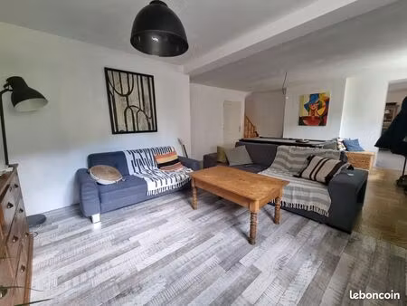 maison 5 pièces 150 m²