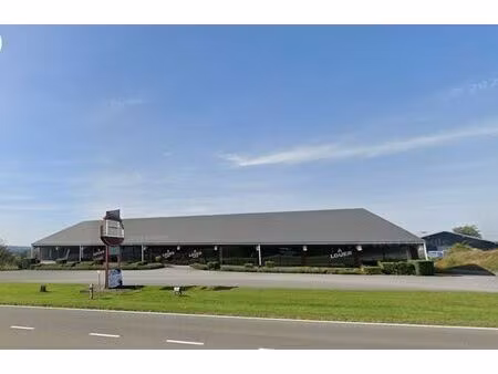 immeuble commercial à bouillon