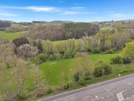 deux terrains à bâtir situés en zone résidentiel ou pme