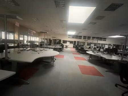 location bureau 1743 m² à tauxigny-saint-bauld (37310)