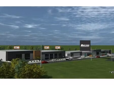 nouvelles surfaces commerciales à côté de meubles mailleux!