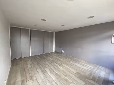 vente locaux professionnels 78 m² à chambly (60230)  250 000 €