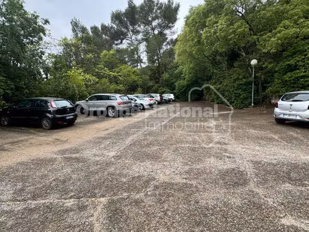 parking nîmes