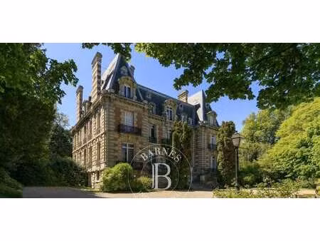 appartement avec terrasse marnes-la-coquette (92)