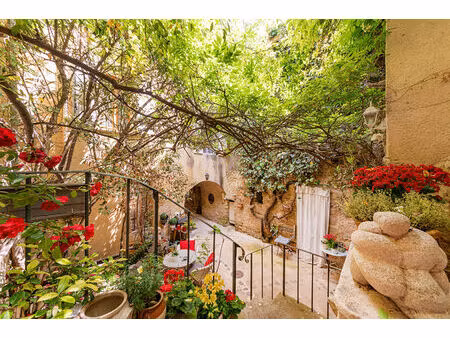 vente maison 8 pièces 224 m² lourmarin (84160)