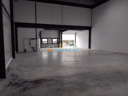 location local industriel 376 m² à corbeil-essonnes (91100)