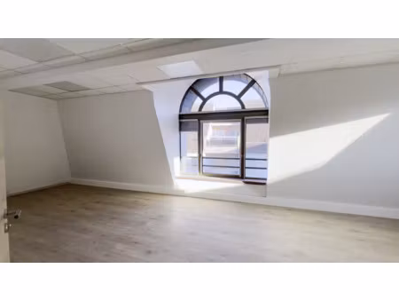 bureaux / local professionnel - neuf et premium - 132 m2 e