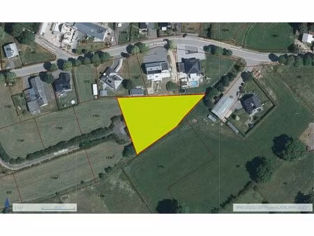 dans la verdure et pourtant au centre - terrains à bullange