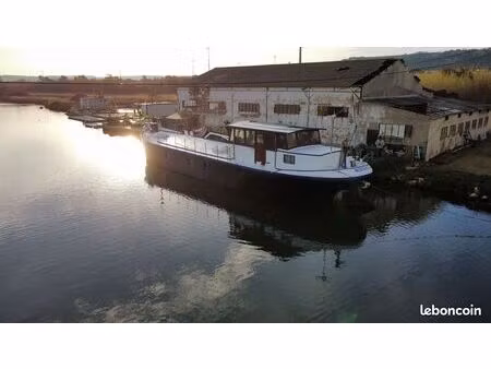 péniche d'habitation montainville bateau