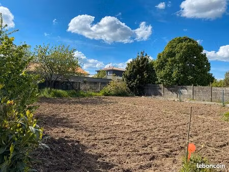 terrain 594 m² cholet