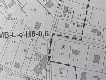 vends 2 terrains à bâtir