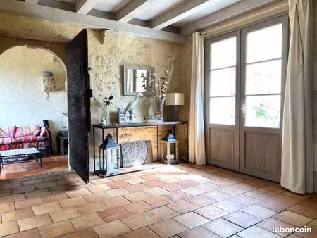 maison 8 pièces 270 m²