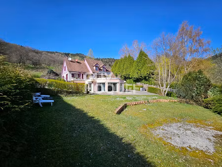 propriété - 470 m² - 35 ares